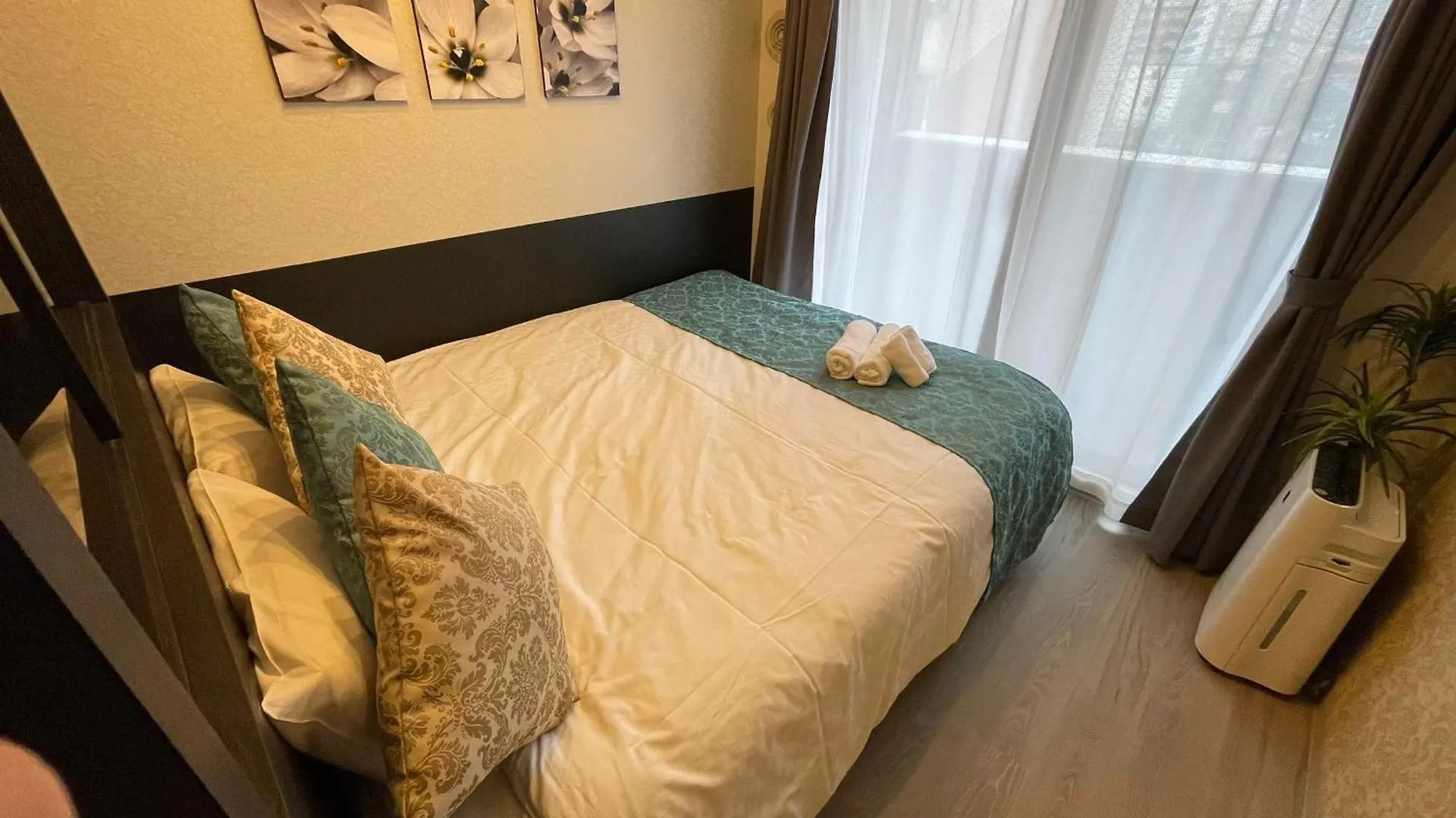 @Rlis_House 難波 Appartement Osaka Japan
